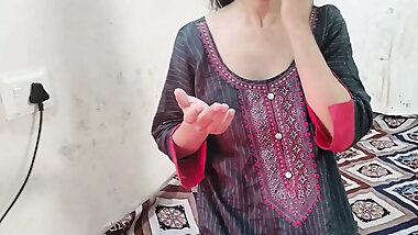 Step sister ko new dress dilwa kar jabar dasti pela