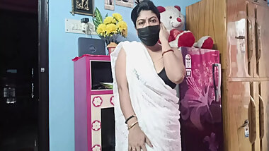Horny Indian Aunty with Big Tits Changes Saree and Plays with Hairy Pussy, Mature Mom Fantasy.