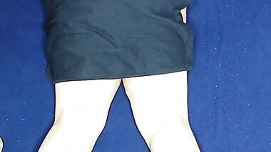 Sister-in-law gets a massage and enjoys it (#1/4)