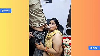 Indian Desi Bhabhi ki chudai With Devar at home alone