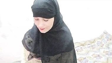 Muslim girl ko oyo hotel me le gya