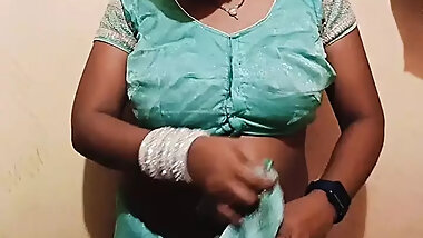Indian desi Bhabhi saree fuck video, nude video, single girl desi fuck video