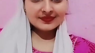 Delhi girl full fun in Her house with her boyfriend