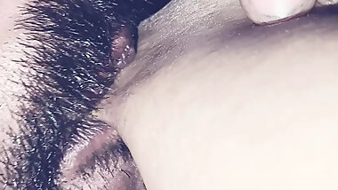 Desi indian tannu bhabhi sucking 💦 her boyfriend dick and cum swallowing