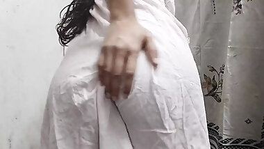 Bhabhi ko chod kar bur faar diya mera land