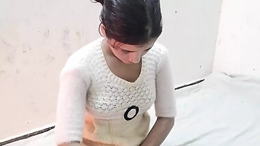 Chachi ka boobs daba kar chod diya