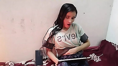 Bhabhi ko video call par boobs dikhate dekh liya