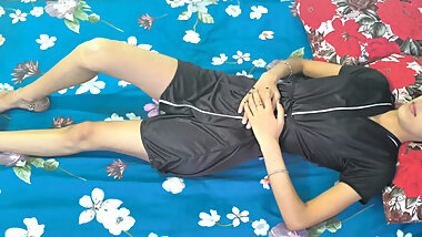 Liking pussy of indian sexy girl and gave her lots of fun