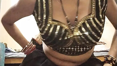 Sexy' lady nude dance in bhojpuri songs hot nipple boobs