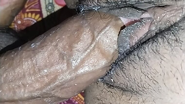 In the middle of the night, the neighbor's sister-in-law came and grabbed my