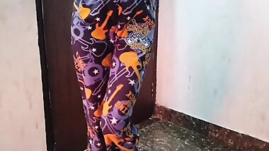 Big step sister ka market se bra kharid kar laya