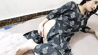 Soyi hui Step sister ko ghar band kar ke chod diya