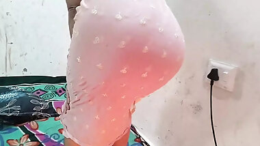 Step sister ko bathroom me hi pel diya