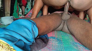 Pados ke bhabhi ne chudai ki aur land chusa