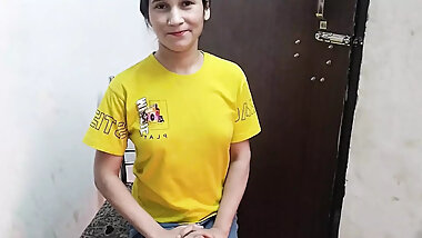 Khiladi ka dress utaar kar jabar dasti pela