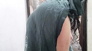 Fuaa ki ko jabar dasti pel diya