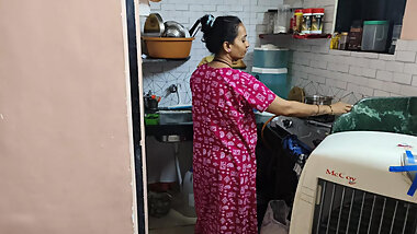 The owner lifted tha saree in tha kitchen to tha maid