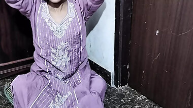 School girl ko paise dekar jabar dasti pel diya