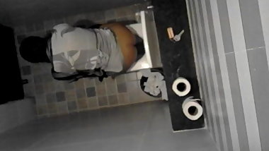 IndianTeen Girl Pissing in Bathroom