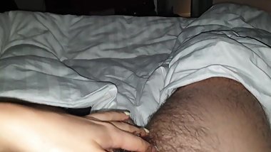 Girl jerking me off in the hotel with baby oil