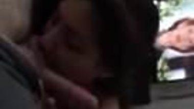 WMIF Hot Indian chick Arsenal fan sucks British Chelsea fan